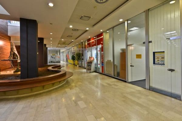 Prenájom kancelárie 100 m², Vršovická, Praha Prenájom kancelárie 100 m², Vršovická, Praha