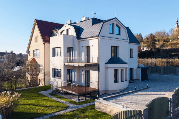 Predaj bytu 4-izbový 144 m², K Havlínu, Praha Predaj bytu 4-izbový 144 m², K Havlínu, Praha