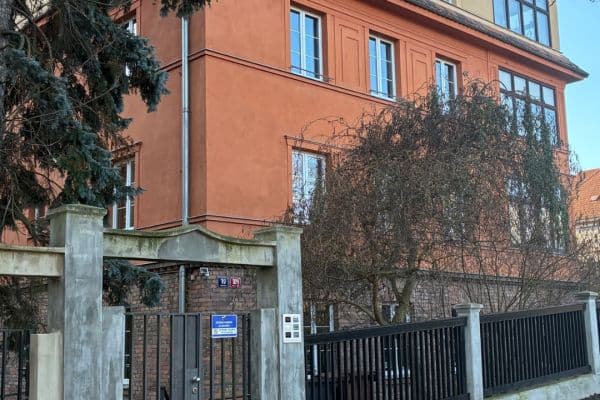 Prenájom bytu 1-izbový 19 m², Píseckého, Praha Prenájom bytu 1-izbový 19 m², Píseckého, Praha