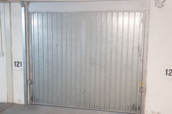 Prenájom garáže 17 m², Černyševského, Bratislava Prenájom garáže 17 m², Černyševského, Bratislava