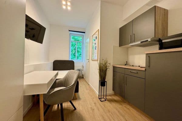 Prenájom bytu 1-izbový 20 m², Badener Str. 34, Karlsruhe, Bádensko-Wurttembersko Prenájom bytu 1-izbový 20 m², Badener Str. 34, Karlsruhe, Bádensko-Wurttembersko