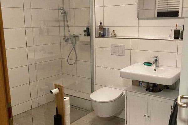 Prenájom bytu 2-izbový 83 m², Hannover, Dolné Sasko Prenájom bytu 2-izbový 83 m², Hannover, Dolné Sasko