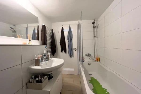 Prenájom bytu 2-izbový 70 m², Aachen, Severné Porýnie - Westfálsko Prenájom bytu 2-izbový 70 m², Aachen, Severné Porýnie - Westfálsko