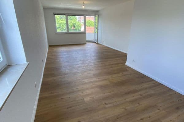 Prenájom bytu 2-izbový 67 m², Rissener Straße 71, Wedel Prenájom bytu 2-izbový 67 m², Rissener Straße 71, Wedel