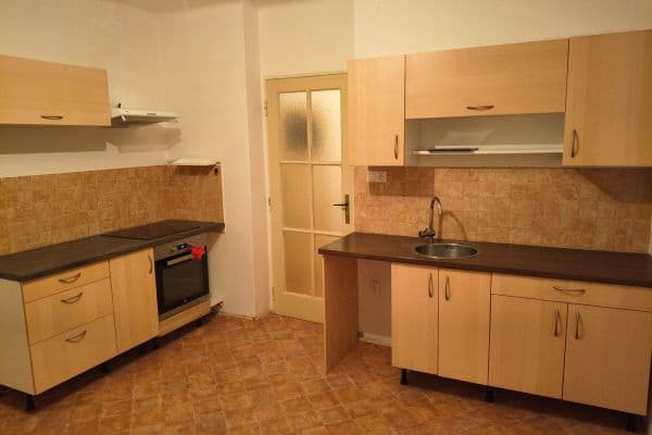 Prenájom bytu 1-izbový 46 m², Na Petřinách, Praha Prenájom bytu 1-izbový 46 m², Na Petřinách, Praha