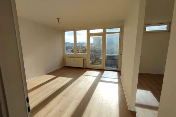 Prenájom bytu 1-izbový 34 m², Knollstraße 4, Ludwigshafen Prenájom bytu 1-izbový 34 m², Knollstraße 4, Ludwigshafen