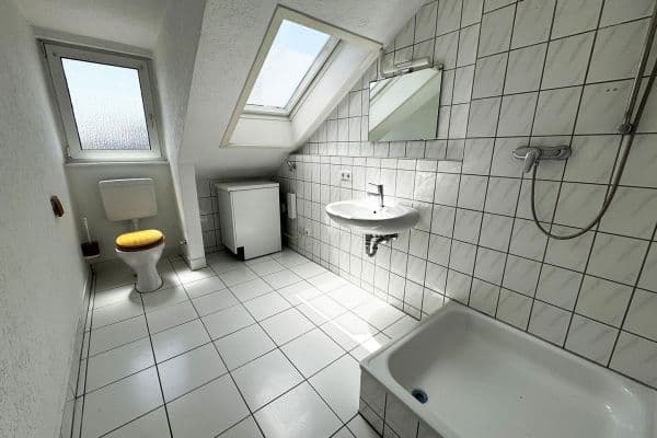 Prenájom bytu 3-izbový 67 m², Stuttgart Prenájom bytu 3-izbový 67 m², Stuttgart