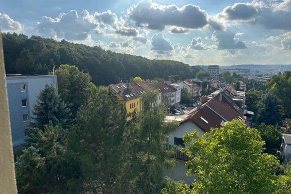 Prenájom bytu 3-izbový 87 m², Odlehlá, Praha Prenájom bytu 3-izbový 87 m², Odlehlá, Praha