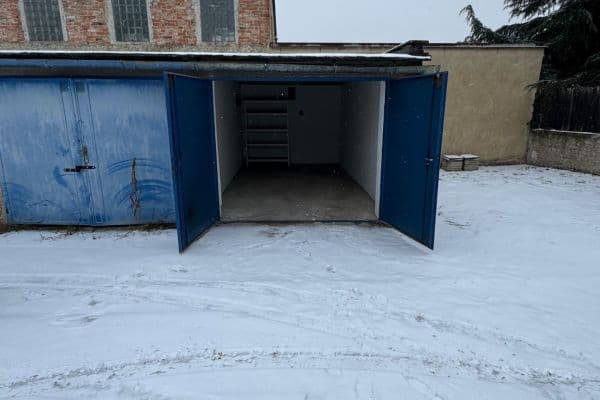 Prenájom garáže 17 m², Bulharská, Brno Prenájom garáže 17 m², Bulharská, Brno