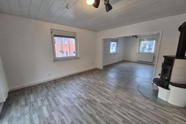 Prenájom bytu 5-izbový 137 m², Schönaich Prenájom bytu 5-izbový 137 m², Schönaich