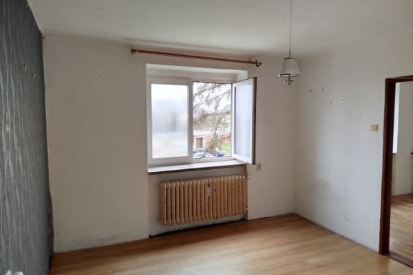 Prenájom bytu 1-izbový 32 m², Sevastopolská, Kladno Prenájom bytu 1-izbový 32 m², Sevastopolská, Kladno