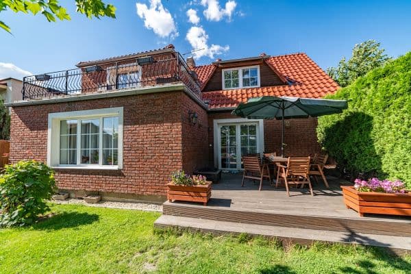 Predaj domu 156 m², pozemek 742 m², Marie Majerové, Kladno Predaj domu 156 m², pozemek 742 m², Marie Majerové, Kladno