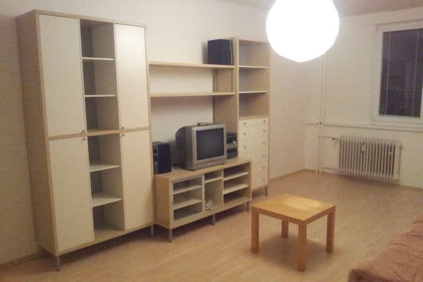 Prenájom bytu 2-izbový 55 m², Macháčkova, Plzeň Prenájom bytu 2-izbový 55 m², Macháčkova, Plzeň