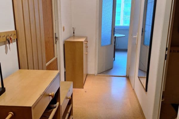 Prenájom bytu 3-izbový 77 m², Lonkova, Pardubice Prenájom bytu 3-izbový 77 m², Lonkova, Pardubice