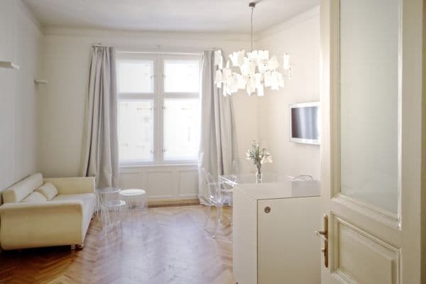 Predaj bytu 3-izbový 94 m², Slezská, Praha Predaj bytu 3-izbový 94 m², Slezská, Praha