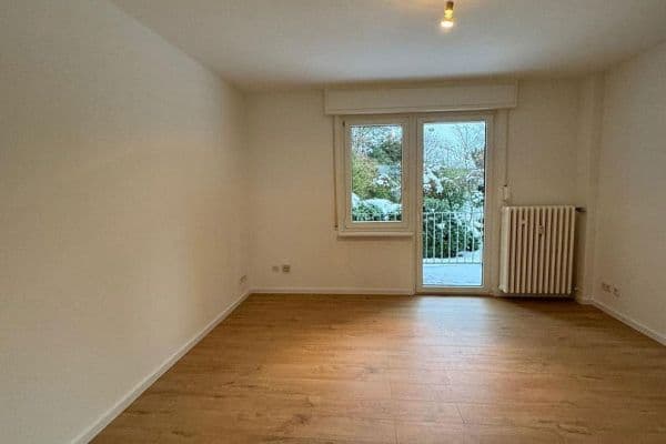 Prenájom bytu 3-izbový 65 m², Friedrichstr. 60, Haan Prenájom bytu 3-izbový 65 m², Friedrichstr. 60, Haan