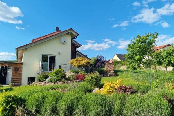 Predaj domu 273 m², pozemek 655 m², Einbeck Predaj domu 273 m², pozemek 655 m², Einbeck