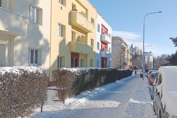 Prenájom bytu 2-izbový 50 m², Ve Struhách, Praha Prenájom bytu 2-izbový 50 m², Ve Struhách, Praha