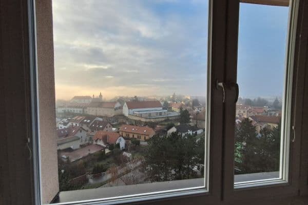 Prenájom bytu 3-izbový 55 m², Mezilesí, Praha Prenájom bytu 3-izbový 55 m², Mezilesí, Praha