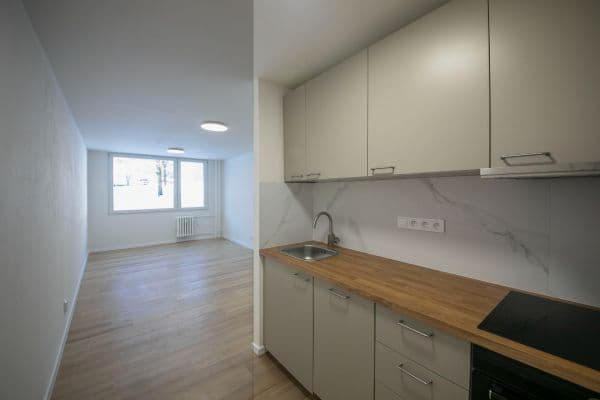 Predaj bytu 2-izbový 42 m², Laudova, Praha Predaj bytu 2-izbový 42 m², Laudova, Praha