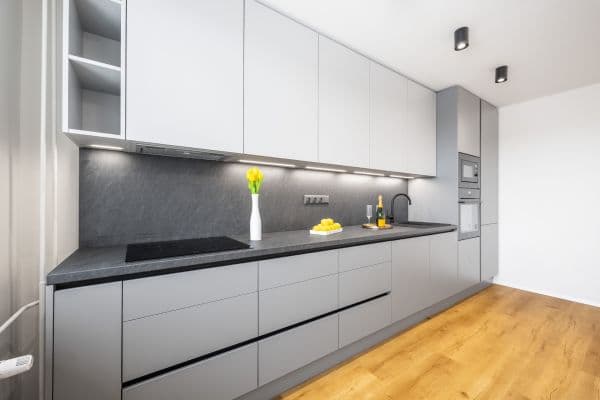 Predaj bytu 4-izbový 82 m², Šalounova, Praha Predaj bytu 4-izbový 82 m², Šalounova, Praha
