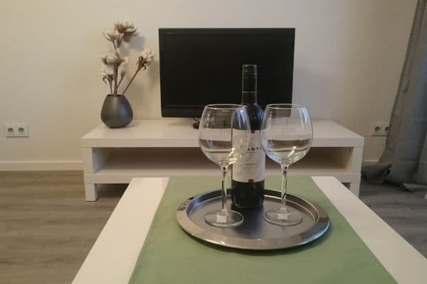 Prenájom bytu 2-izbový 54 m², Pod Lipami, Praha Prenájom bytu 2-izbový 54 m², Pod Lipami, Praha