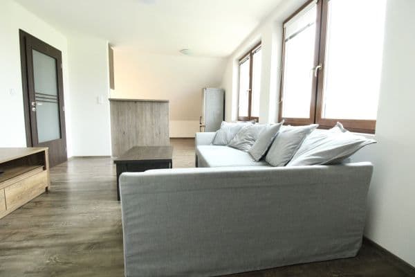 Predaj bytu 3-izbový 89 m², Třídvorská, Predaj bytu 3-izbový 89 m², Třídvorská,