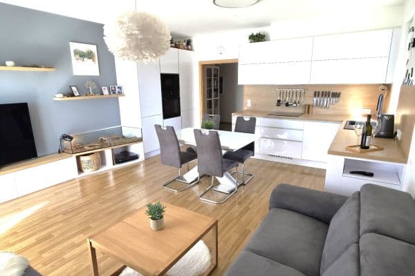 Predaj bytu 4-izbový 141 m², Sušilova, Praha Predaj bytu 4-izbový 141 m², Sušilova, Praha