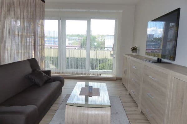 Prenájom bytu 1-izbový 46 m², Na Harfě, Praha Prenájom bytu 1-izbový 46 m², Na Harfě, Praha