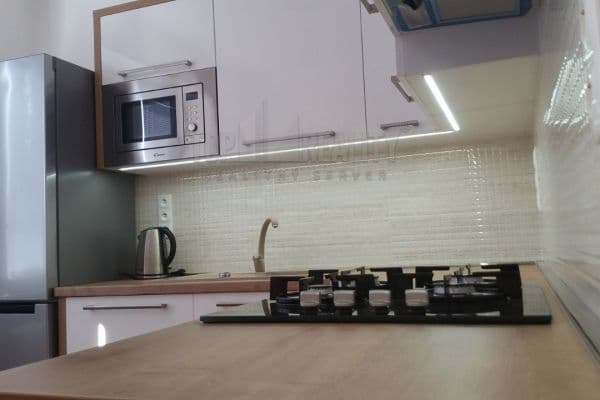 Prenájom bytu 2-izbový 62 m², Ukrajinská, Bratislava Prenájom bytu 2-izbový 62 m², Ukrajinská, Bratislava