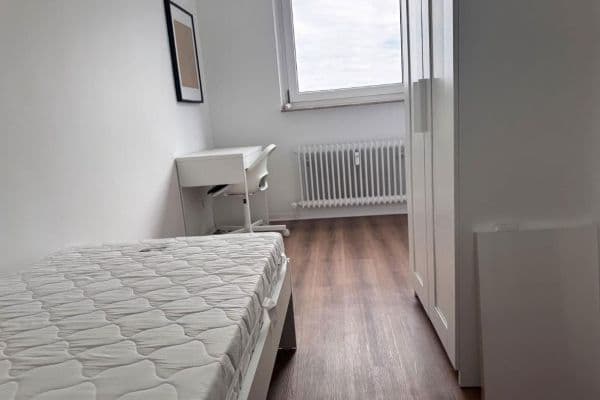 Prenájom bytu 5-izbový 92 m², Am Wehr 1, Liederbach Prenájom bytu 5-izbový 92 m², Am Wehr 1, Liederbach