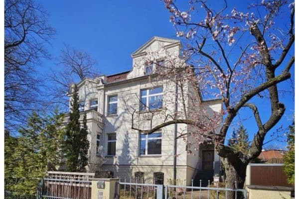 Predaj domu 453 m², pozemek 1.009 m², Berlin Lichterfelde-West Predaj domu 453 m², pozemek 1.009 m², Berlin Lichterfelde-West