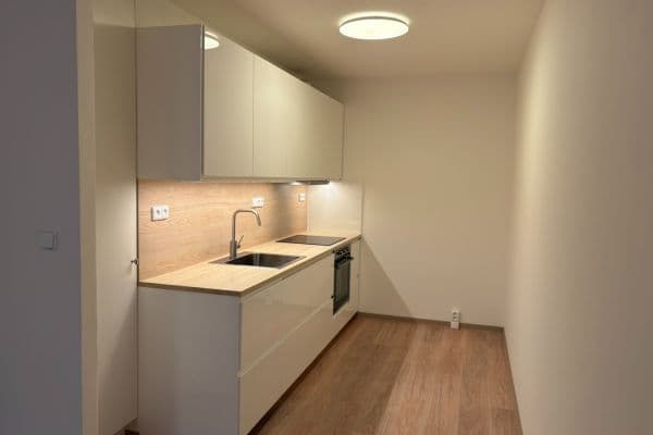 Prenájom bytu 2-izbový 52 m², Nevanova, Praha Prenájom bytu 2-izbový 52 m², Nevanova, Praha