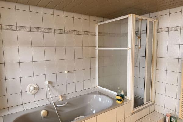 Prenájom bytu 4-izbový 97 m², Dillenburg Prenájom bytu 4-izbový 97 m², Dillenburg