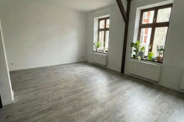 Prenájom bytu 3-izbový 80 m², Bandstr., Wuppertal Prenájom bytu 3-izbový 80 m², Bandstr., Wuppertal