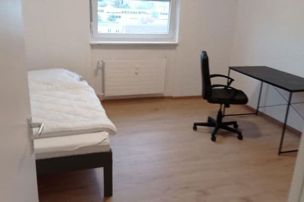 Prenájom bytu 15 m², Weinsbergerstr. 1, Heilbronn Prenájom bytu 15 m², Weinsbergerstr. 1, Heilbronn