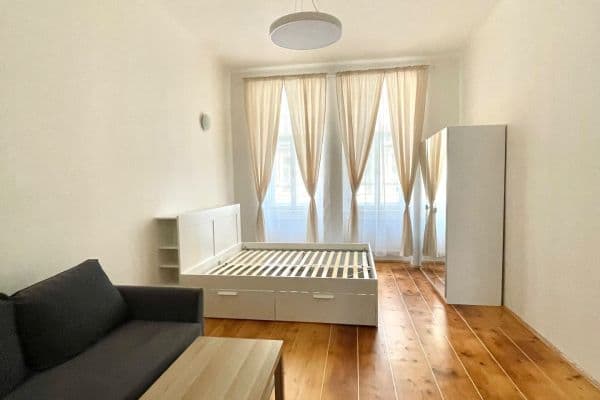 Prenájom bytu 2-izbový 43 m², Řipská, Praha Prenájom bytu 2-izbový 43 m², Řipská, Praha
