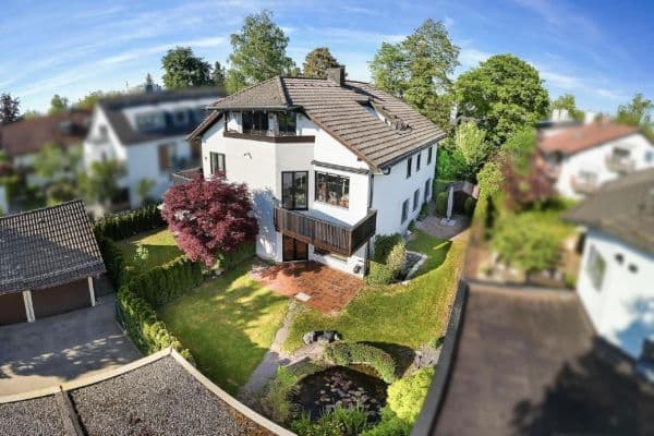 Prenájom bytu 3-izbový 126 m², München, Bavorsko Prenájom bytu 3-izbový 126 m², München, Bavorsko