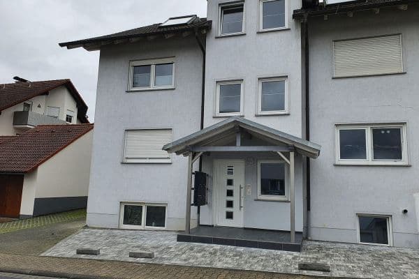 Prenájom bytu 2-izbový 55 m², Falkenweg 26, Hösbach Prenájom bytu 2-izbový 55 m², Falkenweg 26, Hösbach