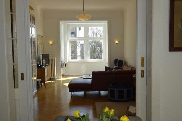 Predaj bytu 7-izbový 190 m², Hortensienstraße, Berlin, Berlín Predaj bytu 7-izbový 190 m², Hortensienstraße, Berlin, Berlín