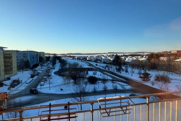 Prenájom bytu 3-izbový 75 m², Marie Podvalové, Praha Prenájom bytu 3-izbový 75 m², Marie Podvalové, Praha