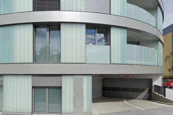 Prenájom garáže 12 m², Hodonínská, Praha Prenájom garáže 12 m², Hodonínská, Praha