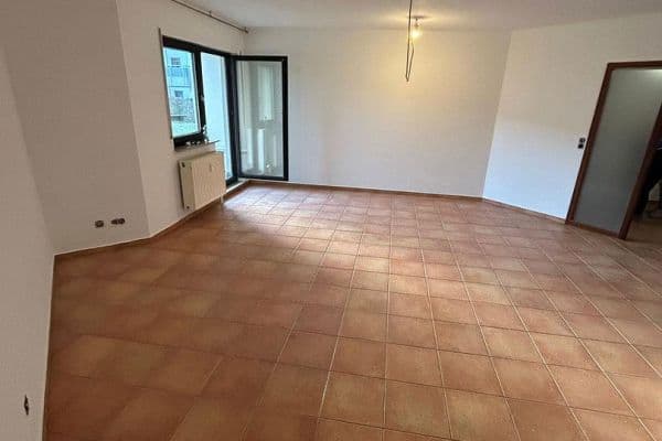 Prenájom bytu 3-izbový 87 m², Heppenheim Prenájom bytu 3-izbový 87 m², Heppenheim