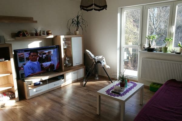 Prenájom bytu 3-izbový 60 m², Slaný Prenájom bytu 3-izbový 60 m², Slaný