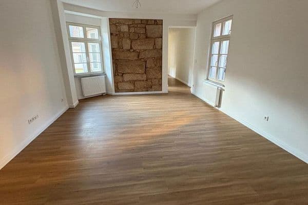 Prenájom bytu 4-izbový 104 m², Königstr. 92, Fürth Prenájom bytu 4-izbový 104 m², Königstr. 92, Fürth