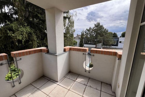 Prenájom bytu 3-izbový 95 m², Griesingergasse 26, Wien, Viedeň Prenájom bytu 3-izbový 95 m², Griesingergasse 26, Wien, Viedeň