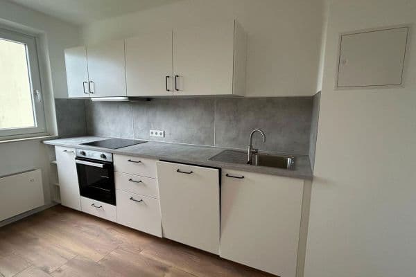 Prenájom bytu 4-izbový 103 m², Behringstr. 23, Mainaschaff Prenájom bytu 4-izbový 103 m², Behringstr. 23, Mainaschaff