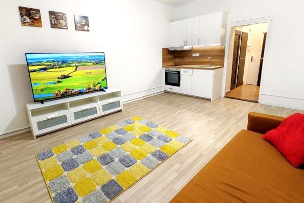 Predaj bytu 1-izbový 28 m², Novgorodská, Praha Predaj bytu 1-izbový 28 m², Novgorodská, Praha
