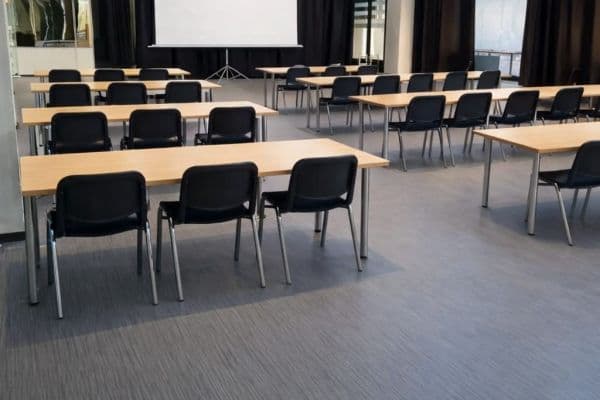 Prenájom nebytového priestoru 100 m², třída Edvarda Beneše, Hradec Králové Prenájom nebytového priestoru 100 m², třída Edvarda Beneše, Hradec Králové