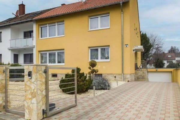 Predaj domu 186 m², pozemek 579 m², Horst-Schork-Str. 93, Ludwigshafen, Porýnie-Falcko Predaj domu 186 m², pozemek 579 m², Horst-Schork-Str. 93, Ludwigshafen, Porýnie-Falcko